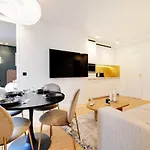 Elegant Apartment - 2Br 6P - Opera